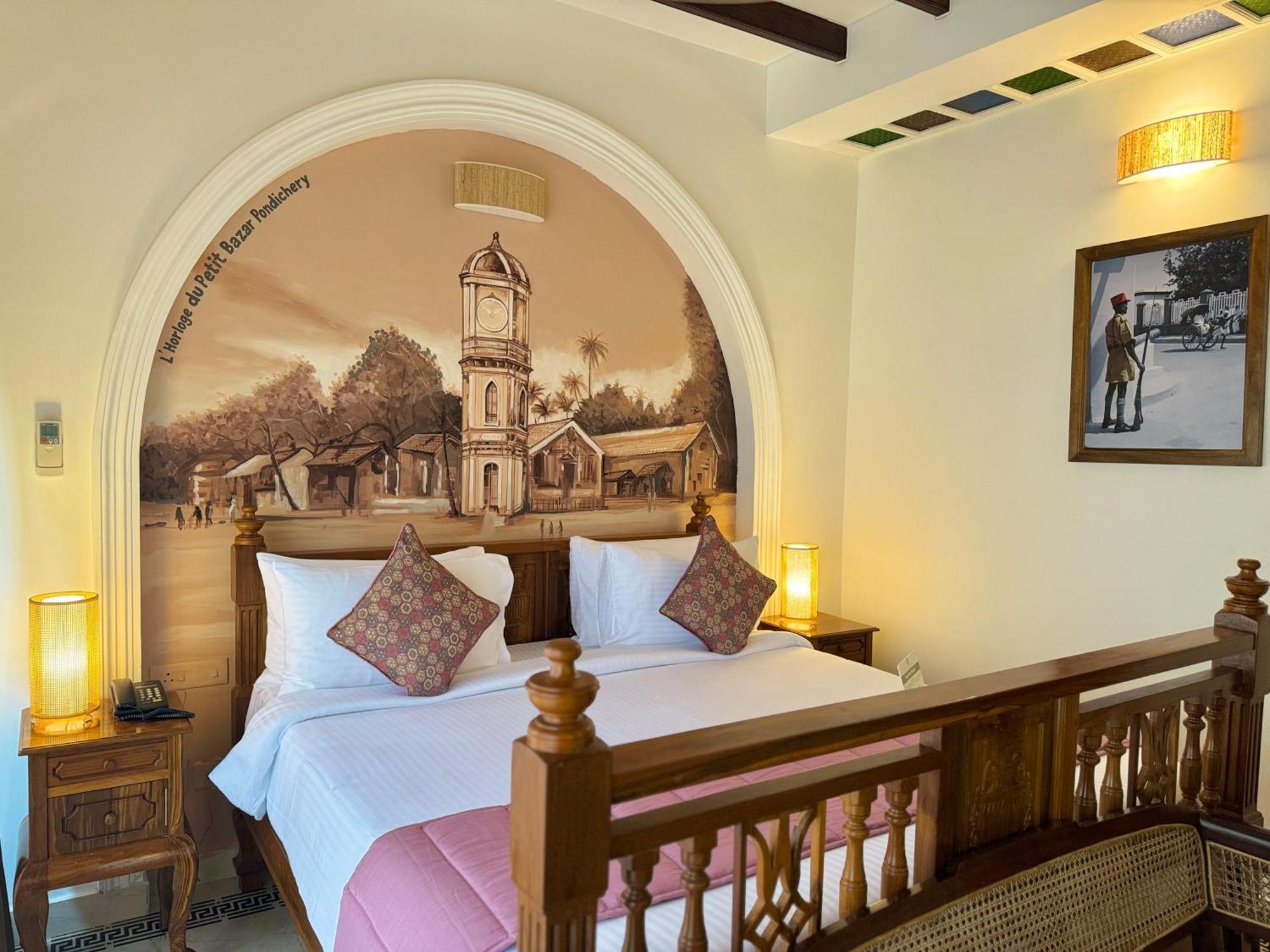 La Plage Seaview Suites ポンディシェリ エクステリア 写真