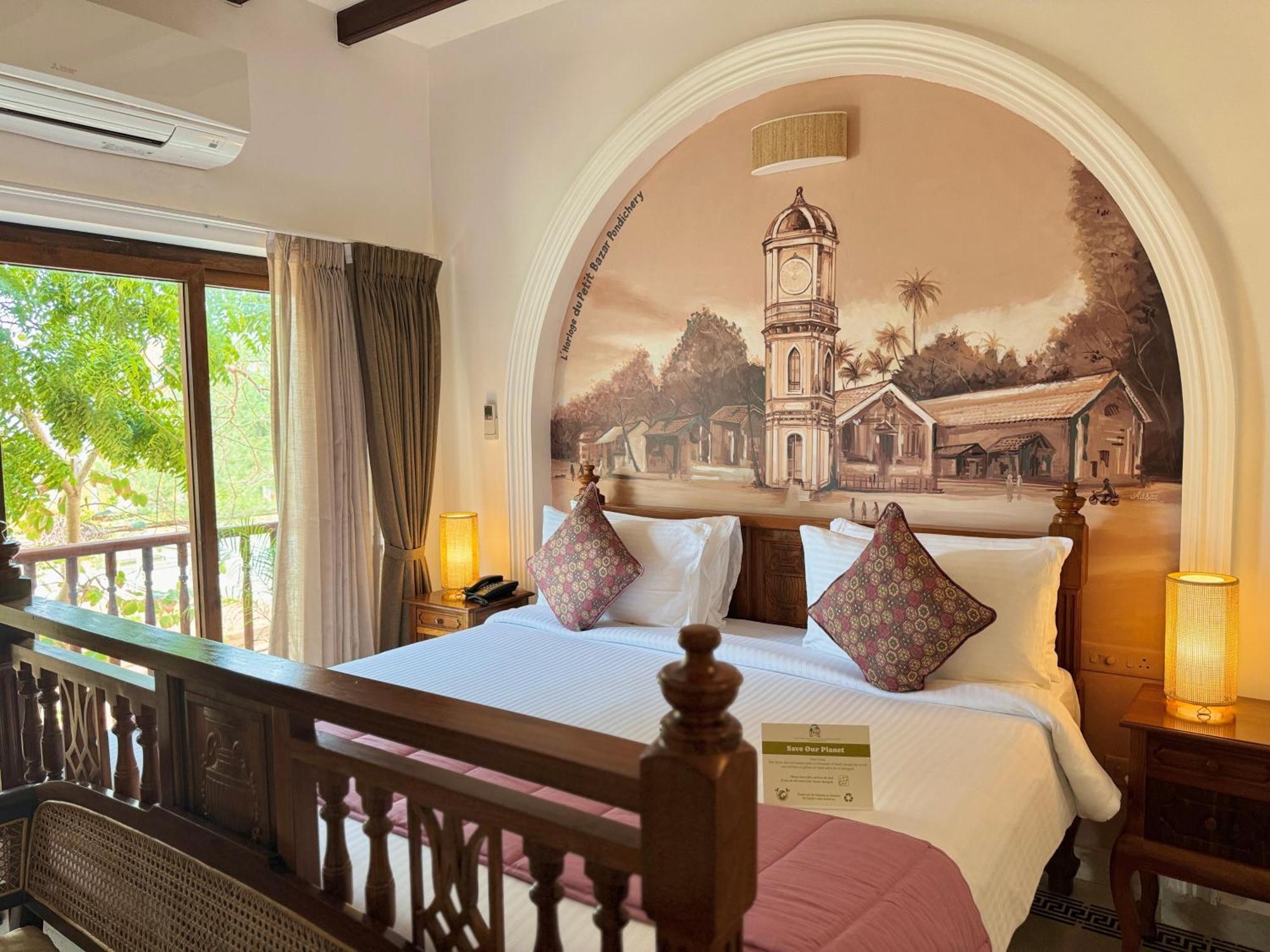 La Plage Seaview Suites ポンディシェリ エクステリア 写真