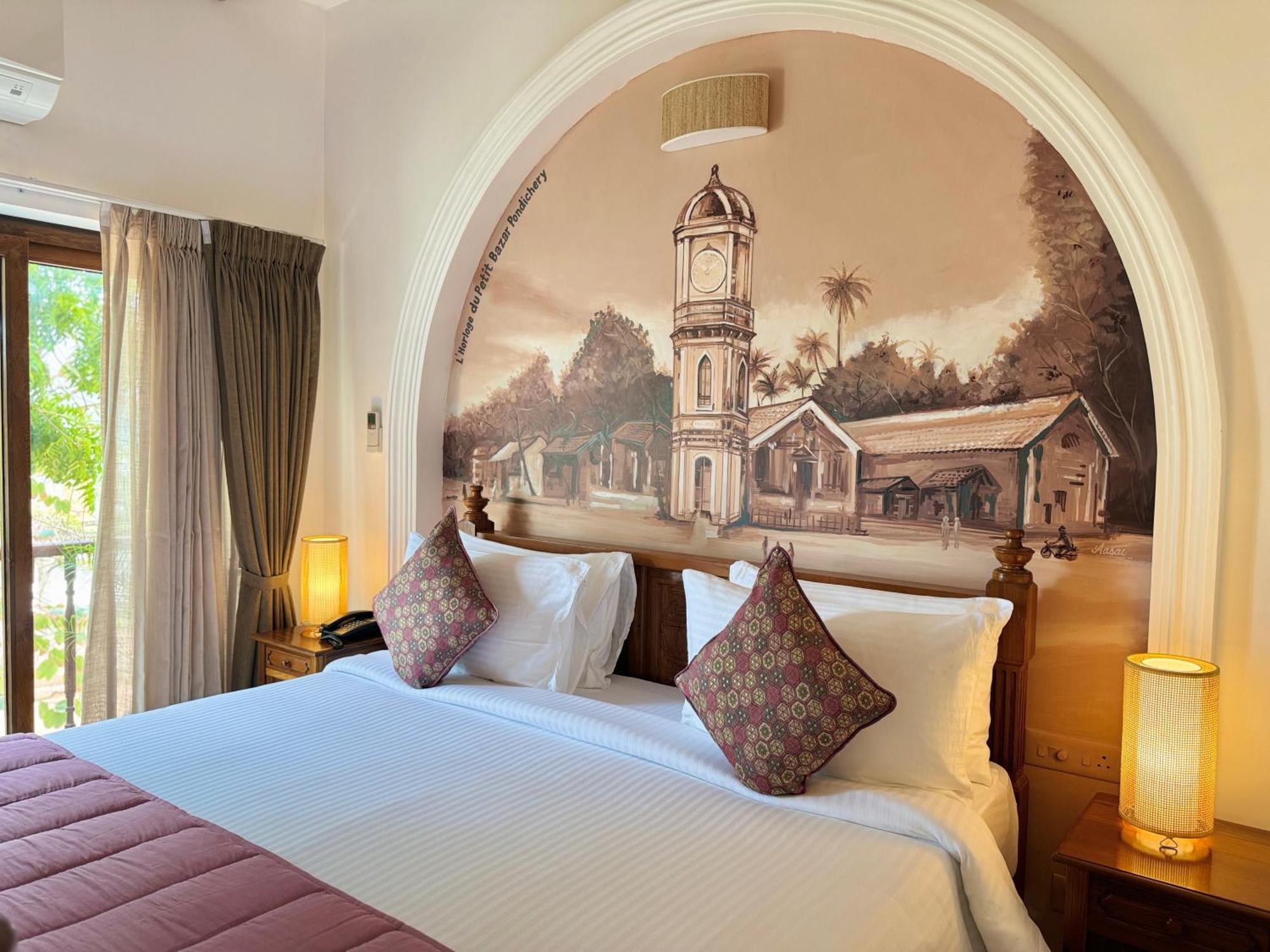 La Plage Seaview Suites ポンディシェリ エクステリア 写真